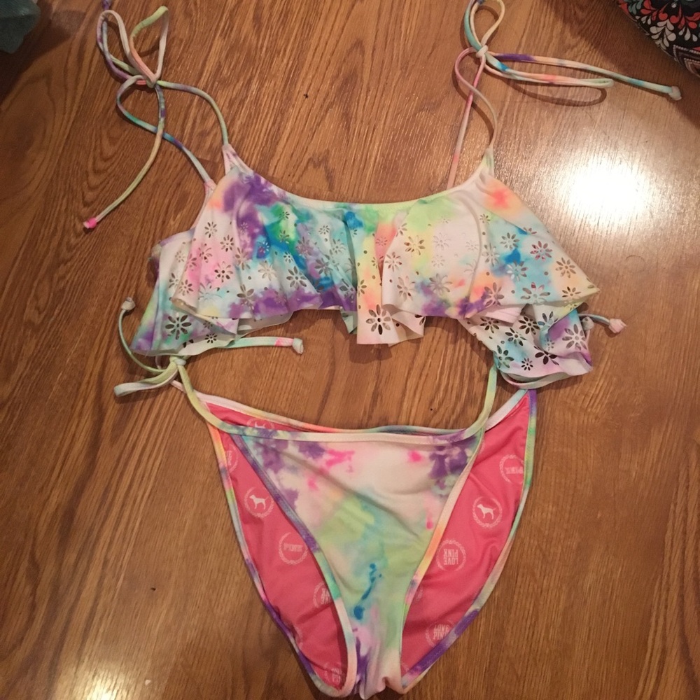 VS PINK BIKINI
