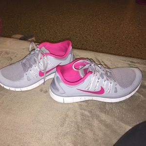 Grey and Pink Woman's Nike Free 5.0 Shoes Size 9.5