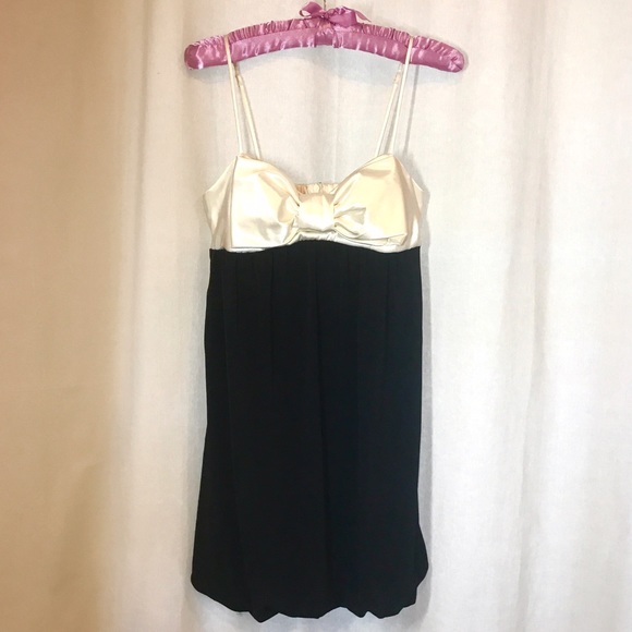 🌸Very Cute Mini Dress in Ivory&Black Color👗 - Picture 1 of 7