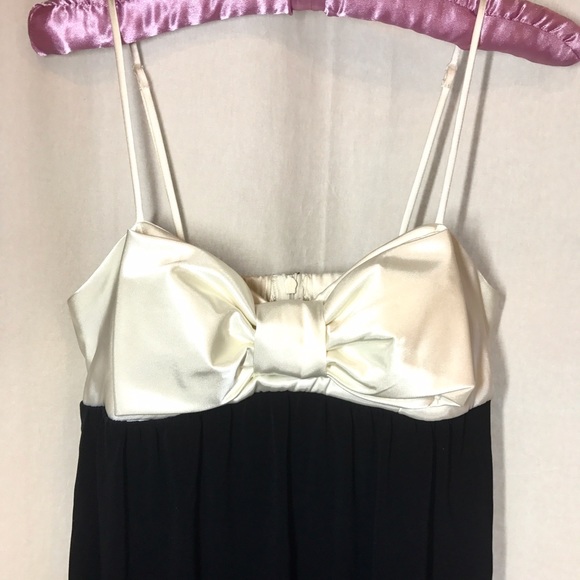 🌸Very Cute Mini Dress in Ivory&Black Color👗 - Picture 2 of 7