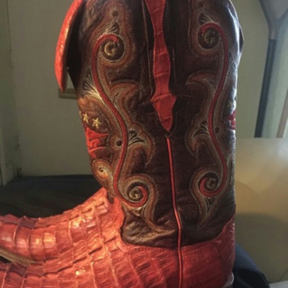 Boots - Picture 2 of 3