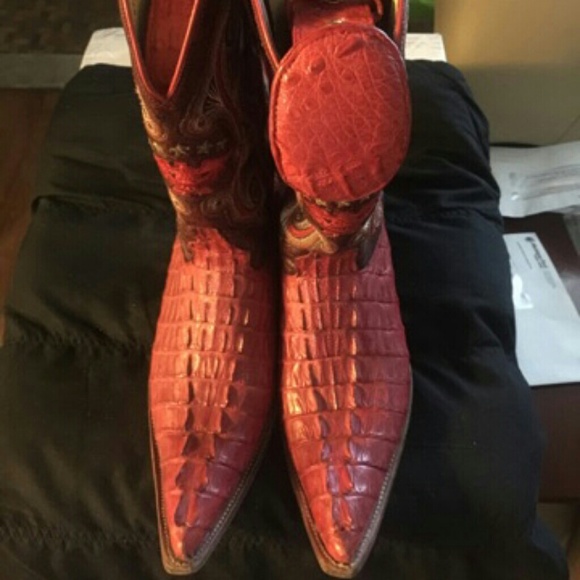 Boots - Picture 3 of 3