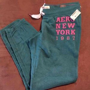 NWT Aeropostale cinched sweatpants L