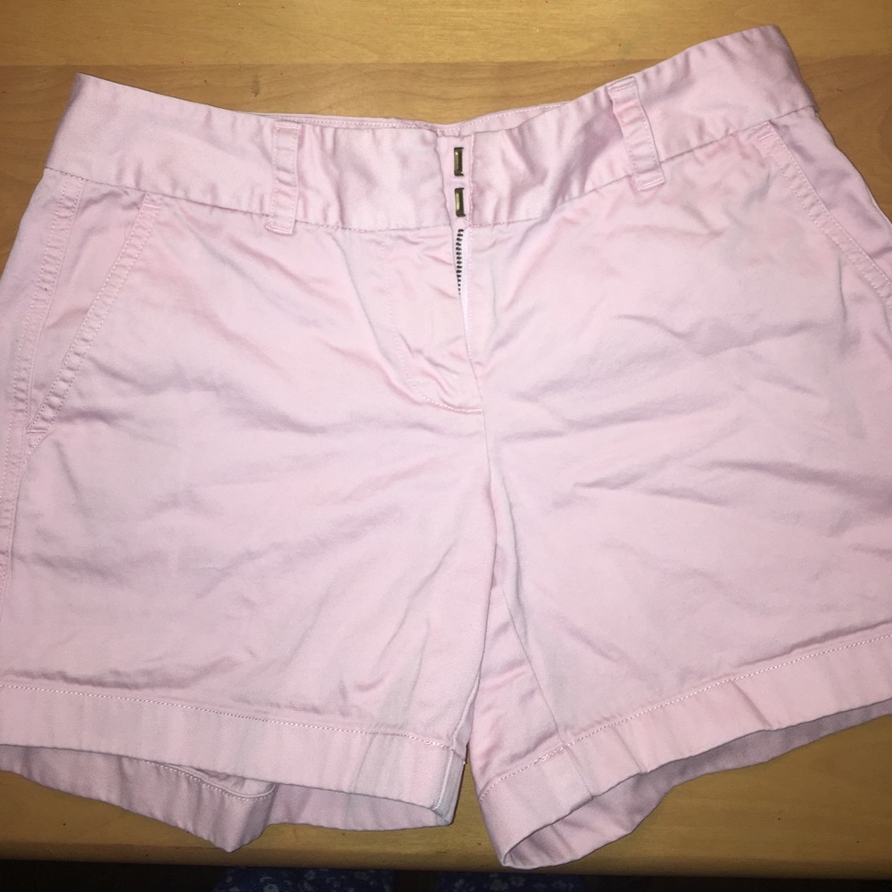 Vineyard vines light pink shorts