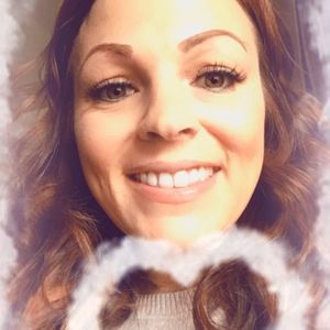 Meet your Posher, Jade