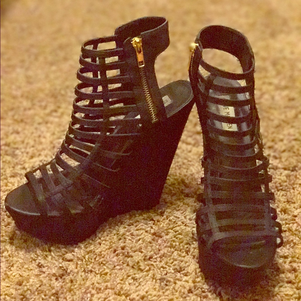 Women's Steve Madden Wedges (lowered price!!)