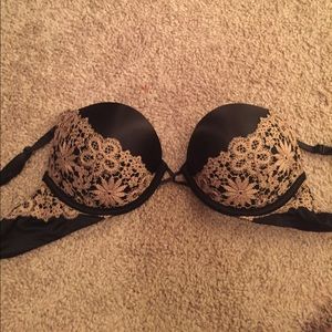 Victoria's Secret Bombshell Bra 34B