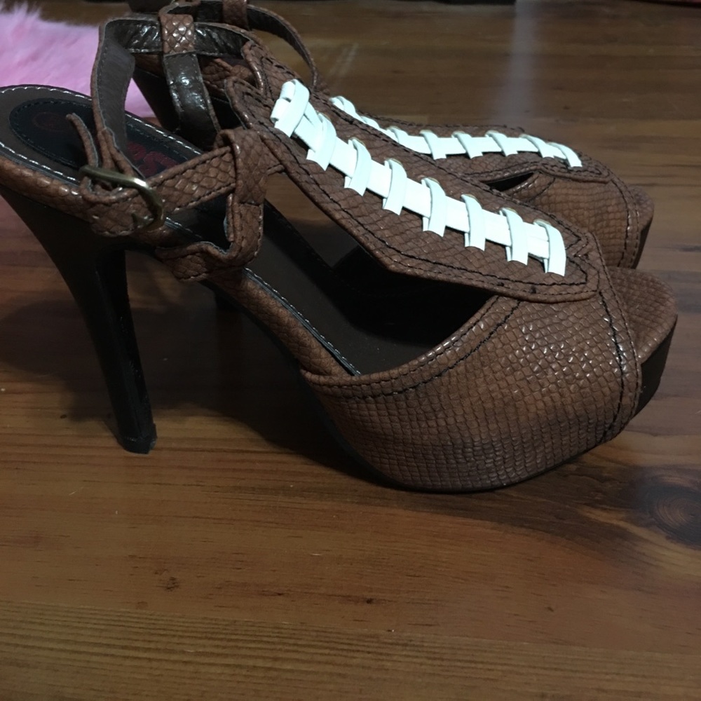 Football platform high heels