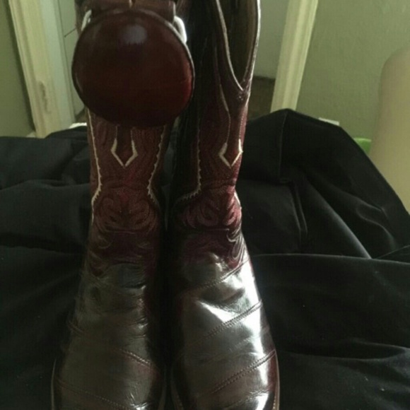 Boots - Picture 2 of 4