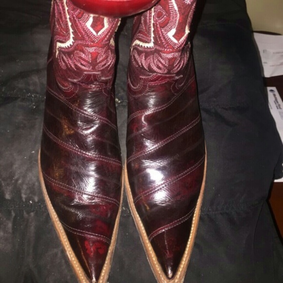 Boots - Picture 3 of 4