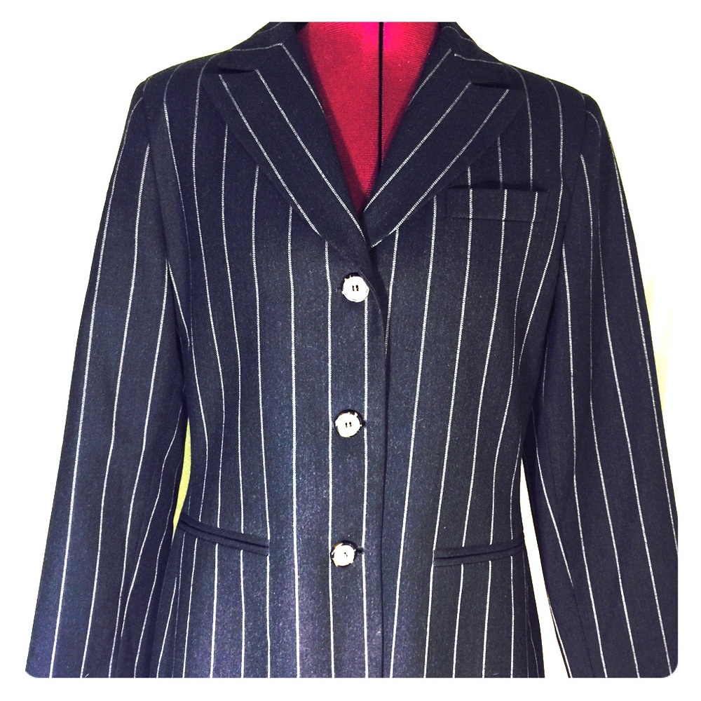 Harv'e Benard Navy Stripped Blazar