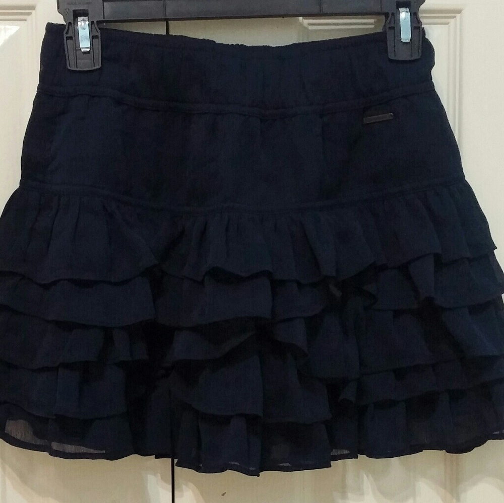 Abercrombie and Fitch navy ruffle mini skirt NWT