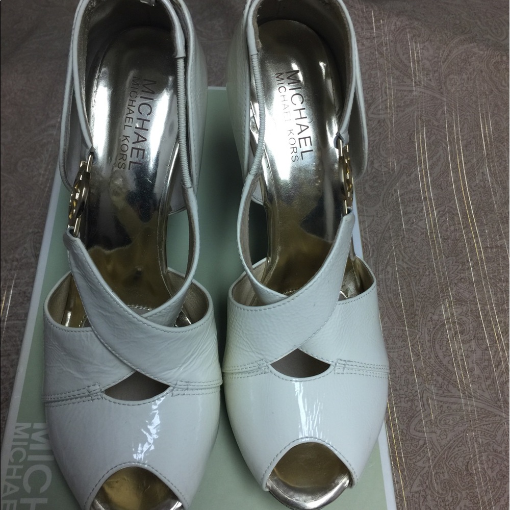Michael Kors leather peep toes