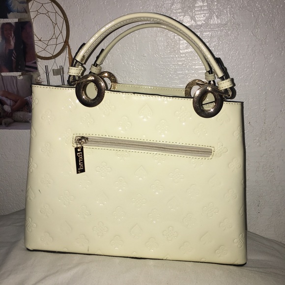 ✨ETERNEL HANDBAG✨ - Picture 4 of 6