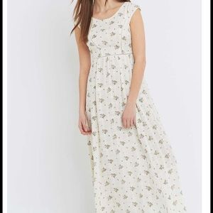 Kimchi Blue Ivory Rose Maxi Dress Urban Outfitters