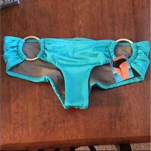 NWT VS ring bikini bottoms