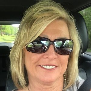 Meet your Posher, Angie