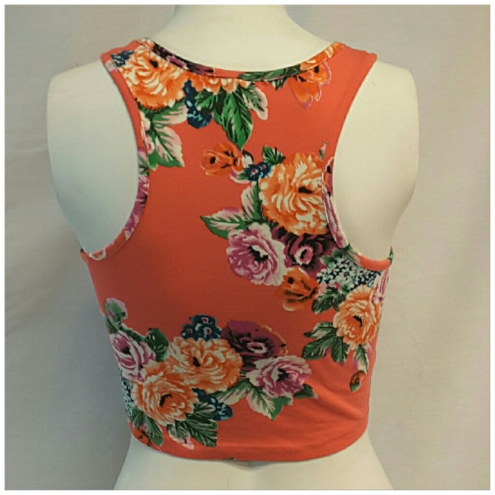 AMBIANCE APPAREL, NEW Crop Top, size Medium - Picture 3 of 8