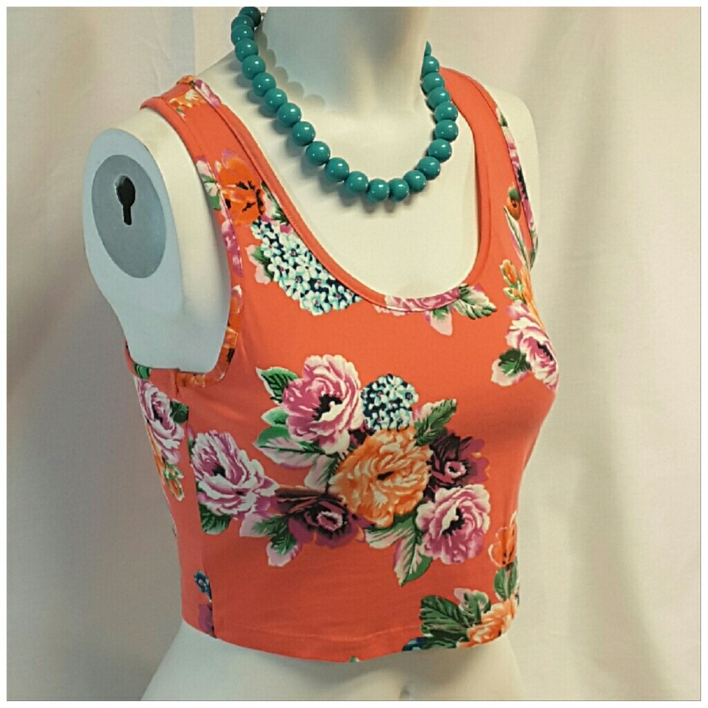 AMBIANCE APPAREL, NEW Crop Top, size Medium - Picture 6 of 8