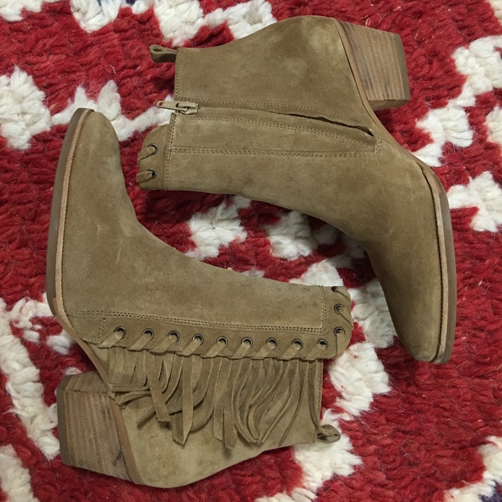 Excellent condition Paul green booties