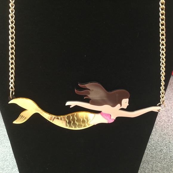 Mermaid Necklace - Picture 2 of 4