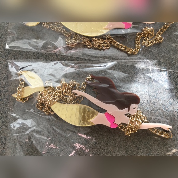 Mermaid Necklace - Picture 3 of 4