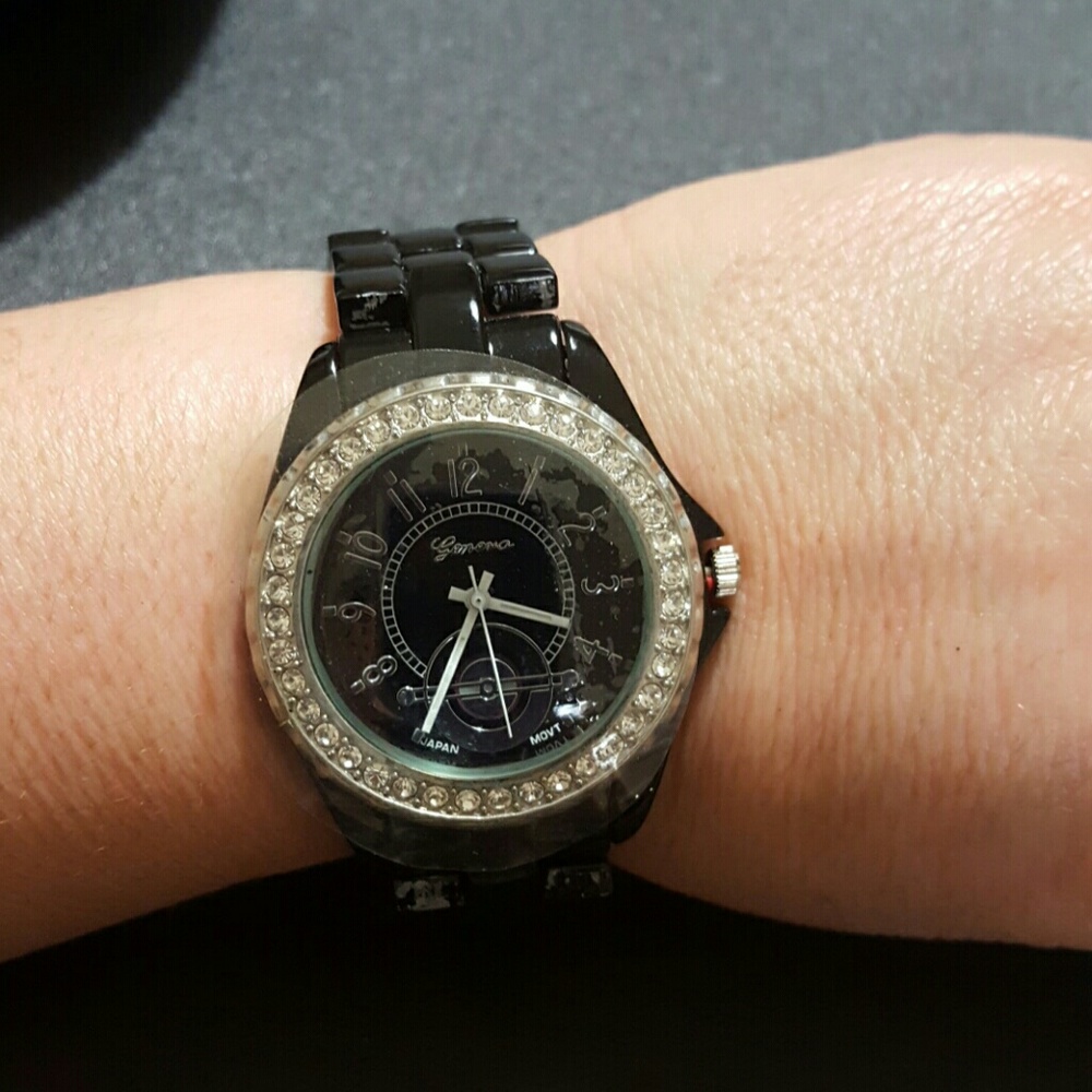 Stainless steel Black Watch. - Picture 3 of 7