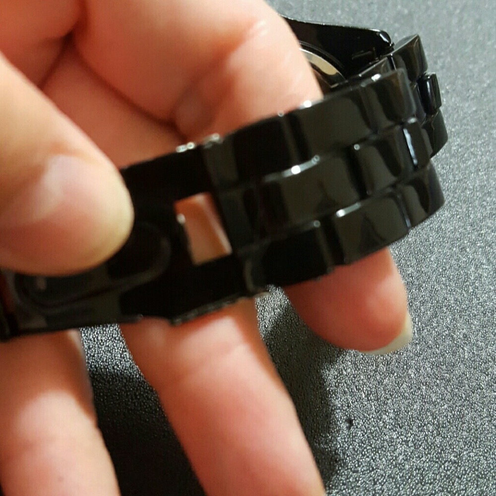 Stainless steel Black Watch. - Picture 7 of 7