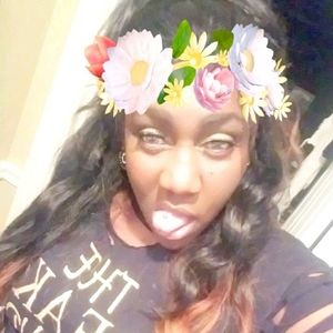 Meet your Posher, Toya