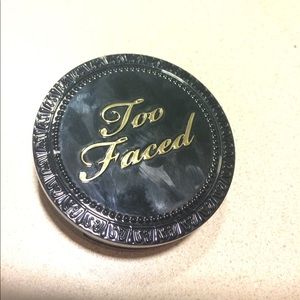 Too Faced Cocoa Powder Foundation Golden Light