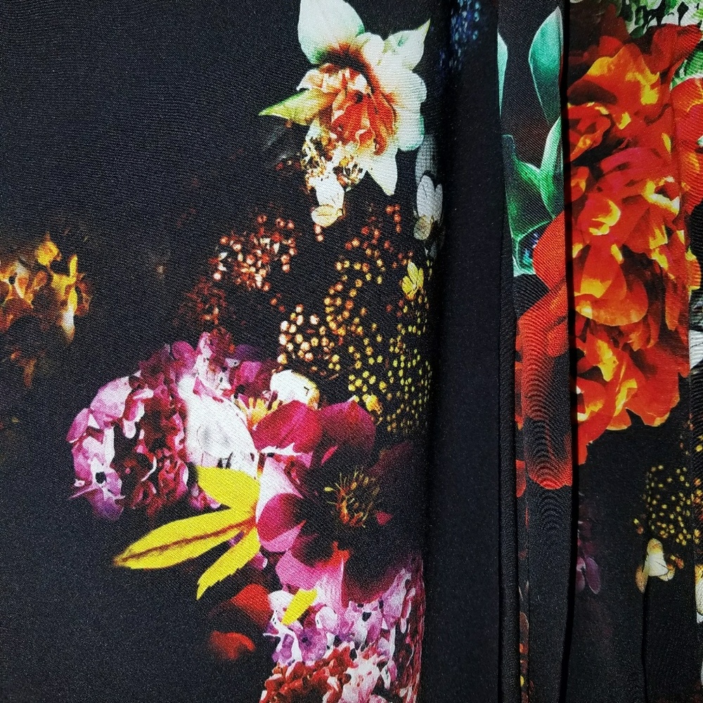 Floral long sleeve dress - Picture 2 of 6