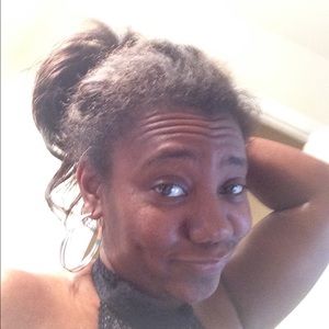 Meet your Posher, Cierra