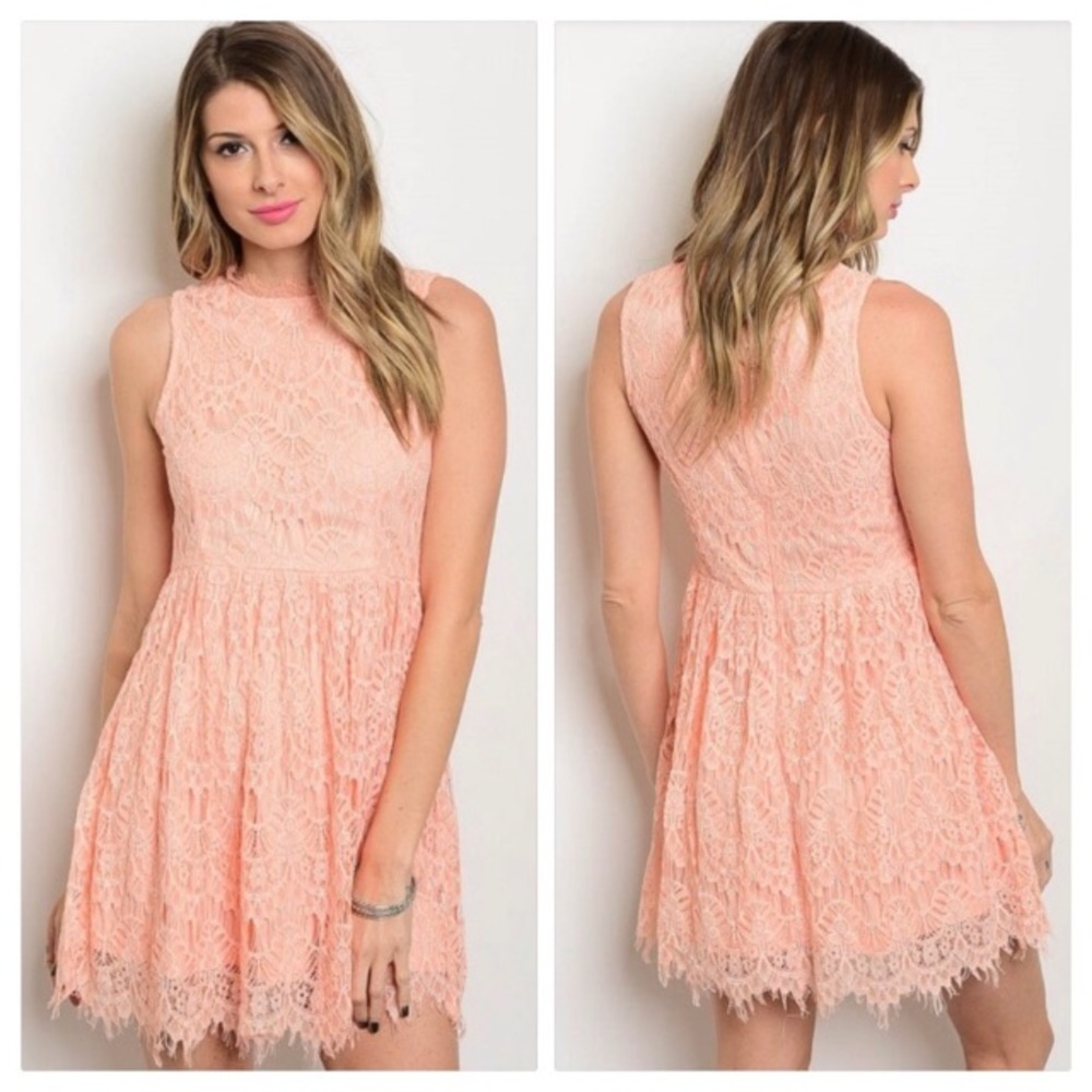 🍑 NWT! Beautiful lace dress! Gorgeous!