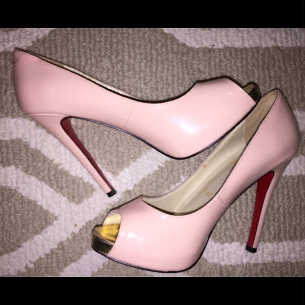 Christian louboutin size 37 or ( 7 )