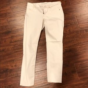 White old navy super skinny jeans, cropped