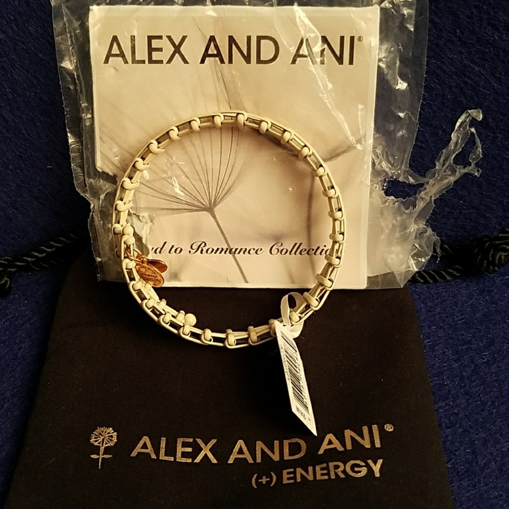 NEW Alex & Ani Gypsy 66 Wrap Bracelet  Off White - Picture 5 of 5