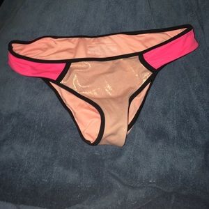 VS Bikini Bottom