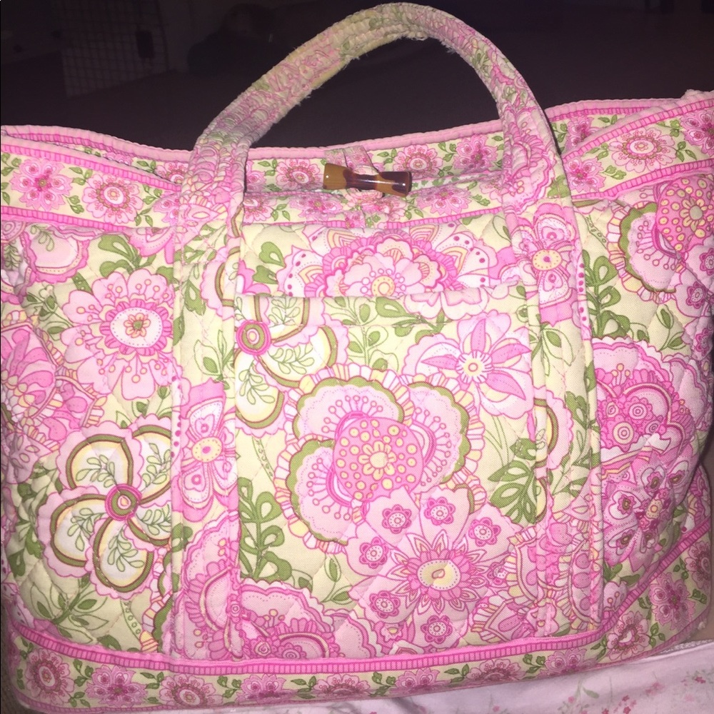 @sllewis  need Vera Bradley straps