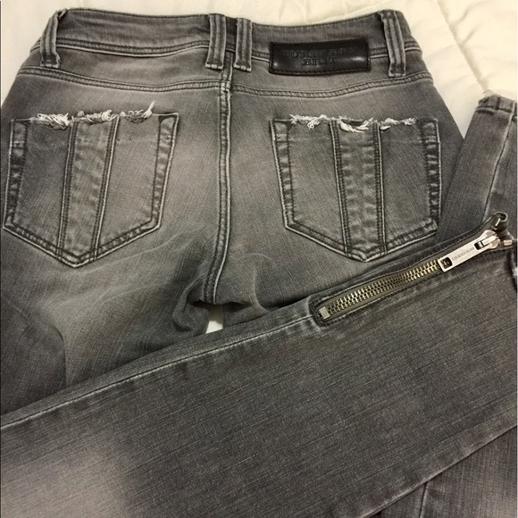 ❌SOLD❌Burberry Skinny Zippers Ankles Jeans - Picture 2 of 5
