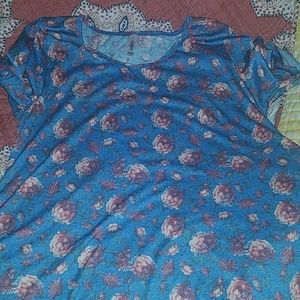 💟Sale💟 2XL LULAROE PERFECT TEE