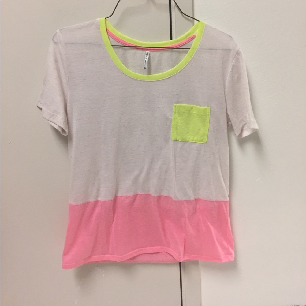 Spring Pocket Top