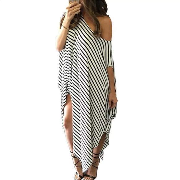 Maxi - Picture 5 of 5