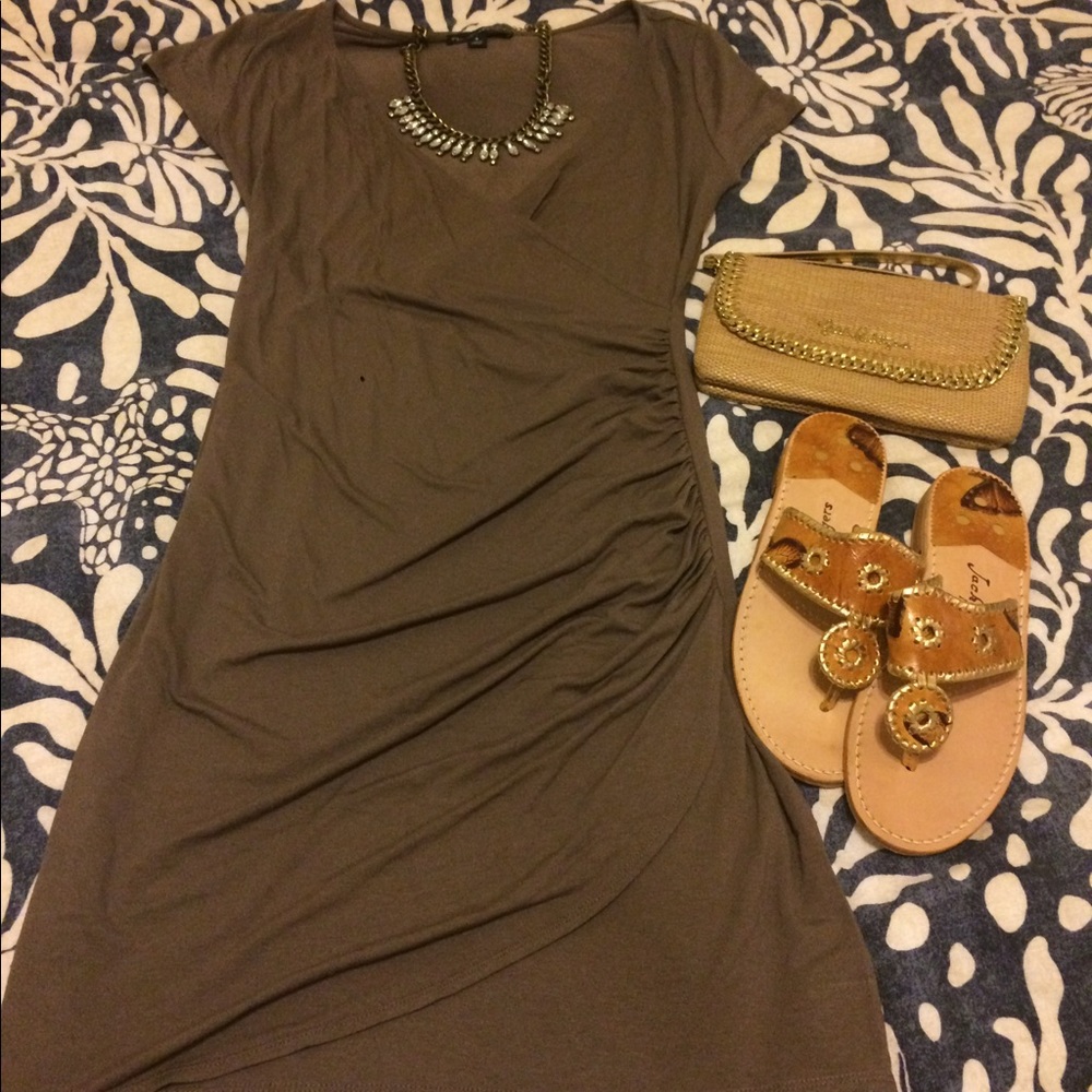 Flattering faux wrap dress with v-neck