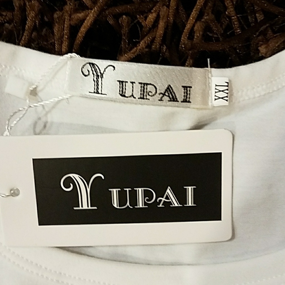 💋LAST ONE 💋FASHION LIPS TEE - Picture 4 of 4