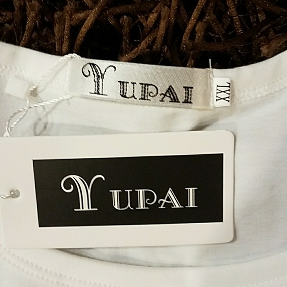 💋LAST ONE 💋FASHION LIPS TEE - Picture 4 of 4