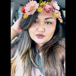 Meet your Posher, Alyssa ann