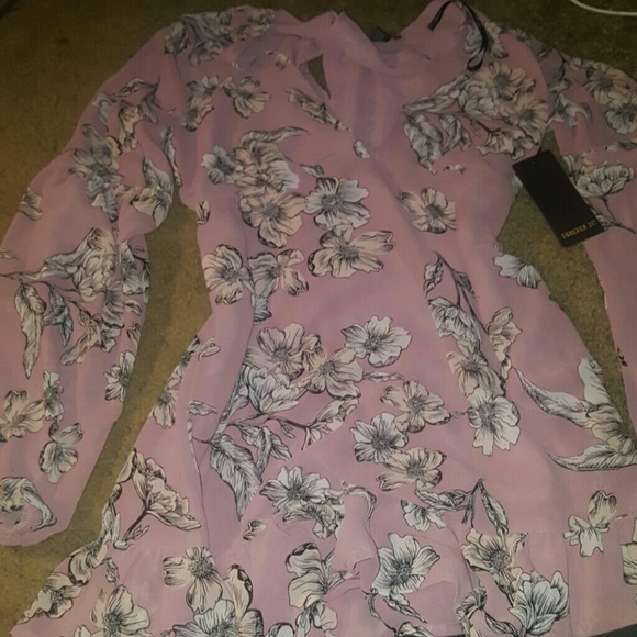 Dress - Picture 1 of 1