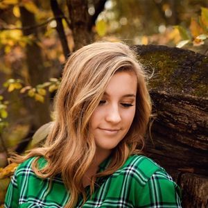 Meet your Posher, Lauren