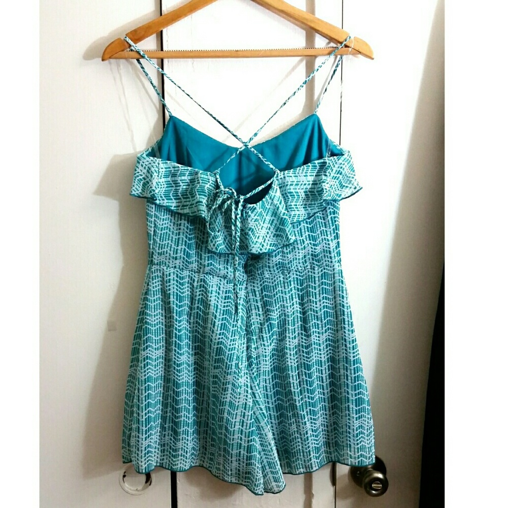 🆕 Romper - Picture 2 of 4