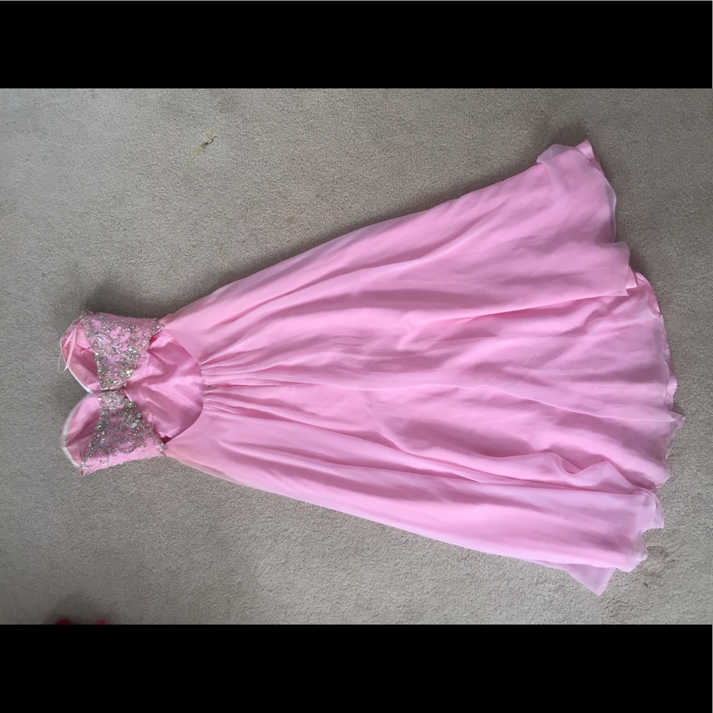 Prom dress - Picture 2 of 3